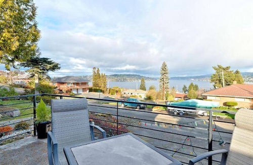 Bryn Mawr-Skyway House | 267 m² House ∙ 5 bedrooms ∙ 16 guests