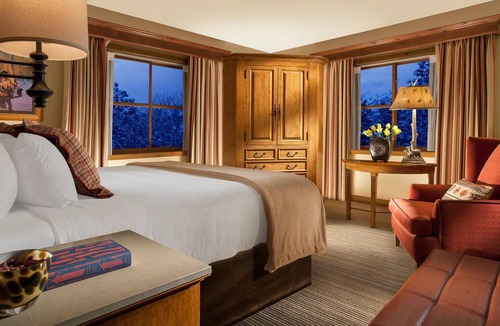 Teton Village Cabin | 279 m² Lodge ∙ 2 bedrooms ∙ 127 guests