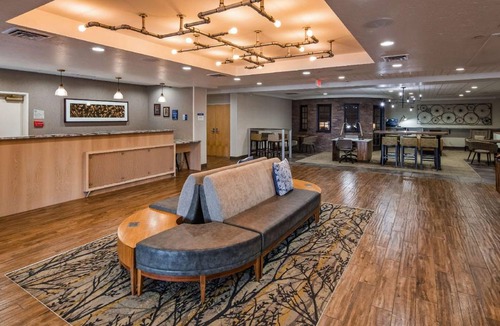 Grant Creek Hotel | 288 m² Hotel ∙ 127 guests