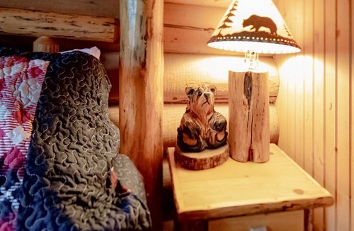 Bigfork Cabin | 29 m² Cabin ∙ 4 guests