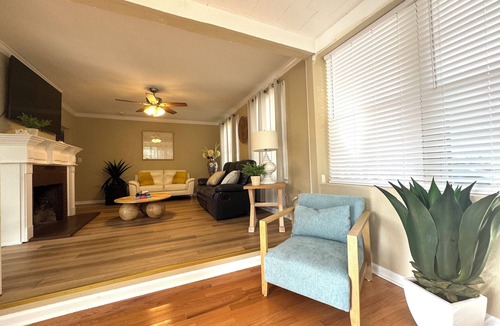Northside House | 2B1BA Central - Airport, Riverside, Zoo, Beach