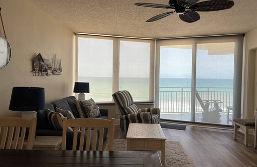 Ormond-by-the-Sea Condo | 2bed 2 bath penthouse beachfront condo in Ormond Beach - private balcony - WiFi
