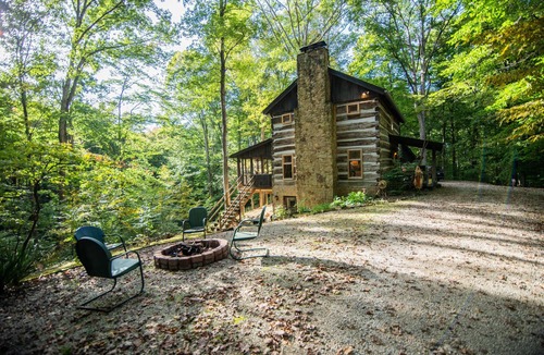 Helmsburg Cabin | 2BR, 2.5BA