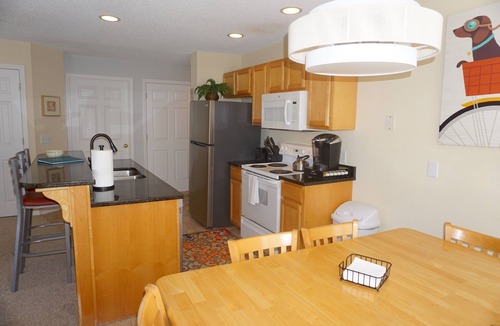 St. James Condo | 2BR/2BA Condo, Golf Course View, Southport, NC