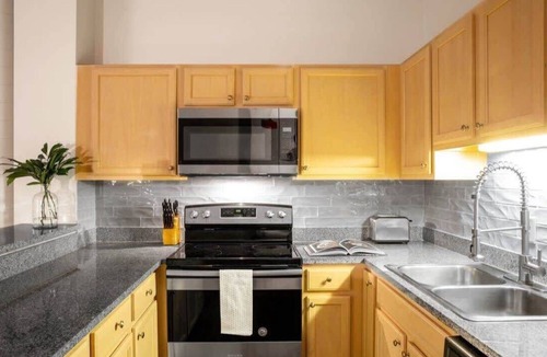 Mile Square Apartment | 2BR 2BA CozySuites in the heart of Indianapolis