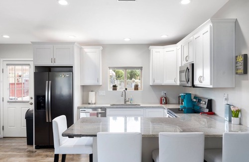 Casa Solariega House | 2br/2bath/washer/dryer HGTV inspired show home