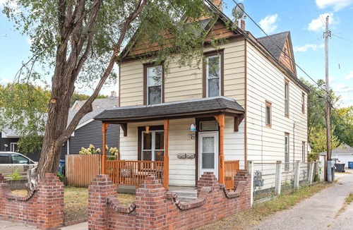 Corcoran Apartment | 2BR Apartment Near Downtown with Workspace - Snapdragon