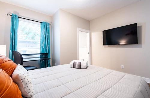 Merriwether House | 2BR Haven: Remodeled Gem!