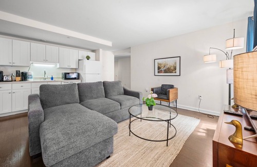 Theatre District Apartment | 2BR in Downtown Boston 2891