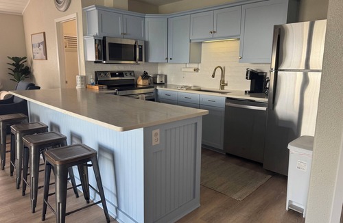 Bermuda Beach House | 2ND ROW 3-bedroom house with Beach and Ocean Views just steps away. KID FRIENDLY