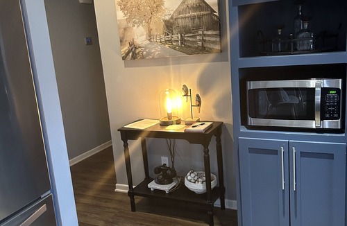 Fredericksburg House | 3/2 1 Mile to Main St!