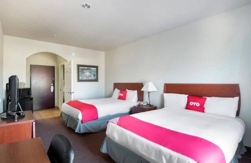Clute Hotel | 3 Affordable Rooms Near Asiel’s Restaurant