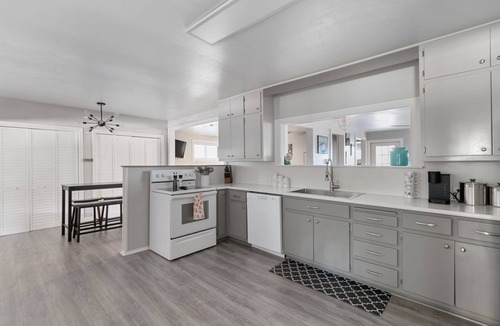 Stonewall House | 3 BDR - Yard - Wine Country - BBQ Pit - Game Room