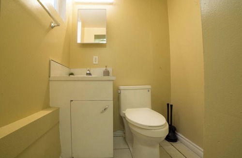 Killarney House | 3 Bed 2 Bath, easy access to downtown and airport