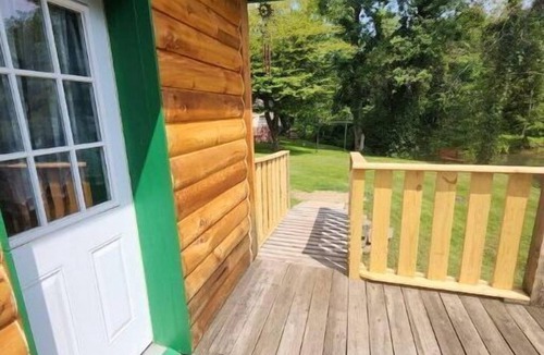 Byrnedale Cabin | 3 bed/2 bath riverside cabin