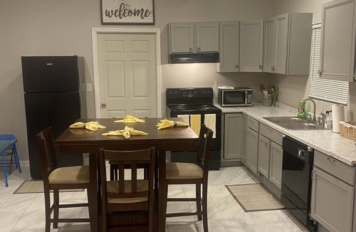 Sumter House | 3 bedroom home located within a mile from downtown