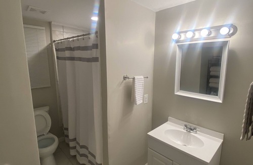 Sumter House | 3 bedroom home located within a mile from downtown
