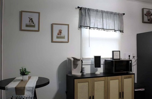 Springfield House | 3-bedroom house in enjoyable Springfield with AC, WiFi. Relax and unwind