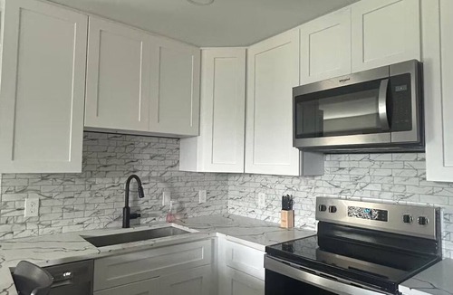 Freeport House | 3-bedroom house, only minutes away from Surfside Beach.