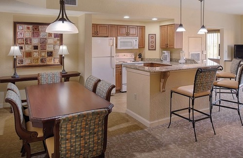 Bay Lake Resort | 3 bedroom right next to Disney World! Sleeps 10! Bonnet Creek!
