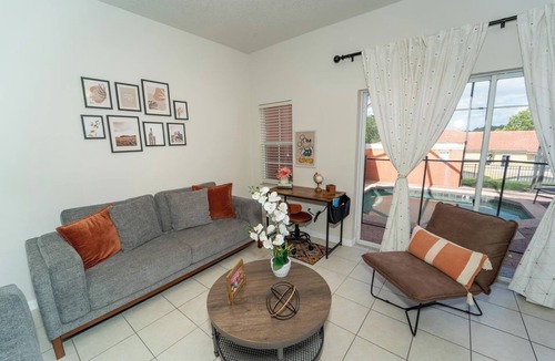 Sunset Lakes House | 3-bedroom townhome in peaceful Kissimmee with AC, WiFi and Pool