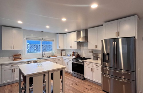 Torrance House | 3-bedroom vacation home 7 minutes from gorgeous SoCal beaches