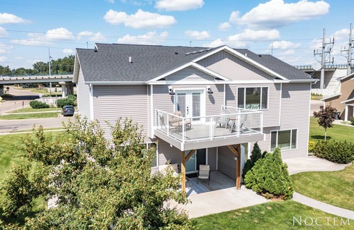 Bismarck House | 3-Bedroom Waterfront Home Minutes from Downtown Bismarck