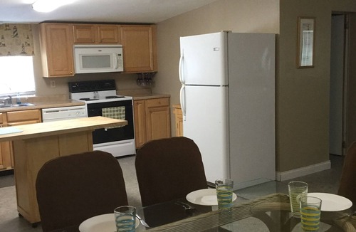 Warsaw Cottage | 3 bedrooms sleeps up to 10 people
