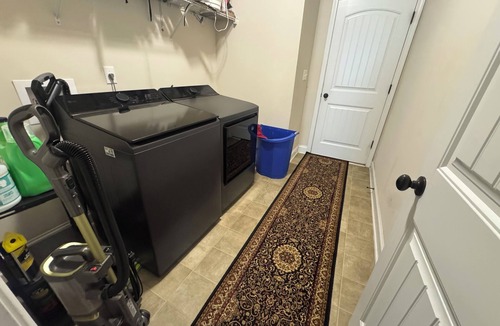 Beech Island House | 3 bedrooms WiFi! Location is 12 mins from downtown and 20 mins from the Masters!