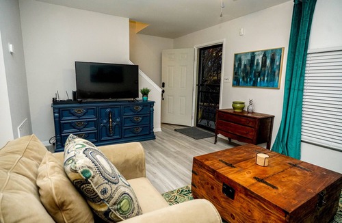 Biddleville House | 3 BR Townhome minutes to Uptown