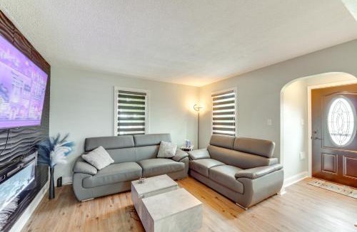 Youngstown House | 3 Mi to Dtwn Youngstown and YSU Family Home with Yard