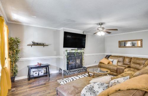 Sanford House | 3 Mi to San-Lee Park! Family Home w/Office & Yard
