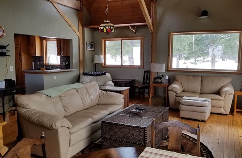 Emigrant House | 3 Mile Ranch…enjoy the pristine views that Montana has to offer!