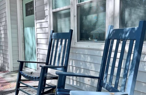 Pigeon Point House | 3 Min walk to Pigeon Point Park. Pets Yes