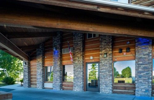 Pinedale House | 3-minute walk to Rendezvous Meadows! Next to a golf course, w/indoor pool & gym
