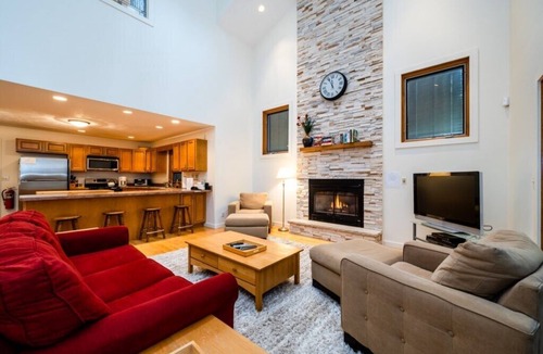 Harbert Cottage | (3 Nt Min) Harbert Home With Private Hot Tub Steps To Beach!