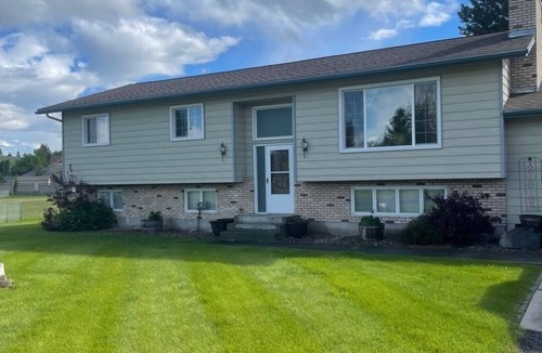 Orchard Homes House | 3 peaceful acres: big sky & mountain views, wildlife, farm life; minutes to town