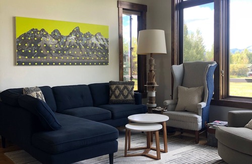 South Park House | 3 Ski Resorts surround this 2 bed, 2 bath guesthouse with mountain views!