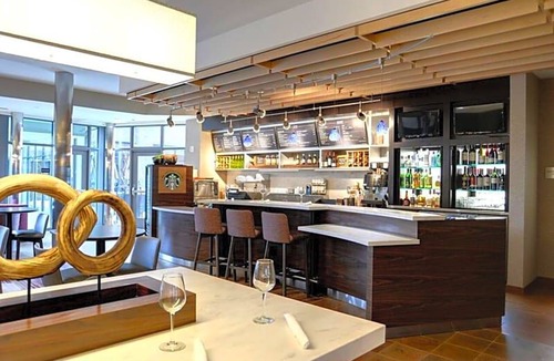 Grandview Heights Hotel | 3-Star Hotel ∙ Courtyard by Marriott Columbus OSU