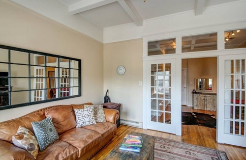 Downtown Bozeman Condo | 30-Day Rental - Historic flat w/great location & vintage features - Montana on Main Street!