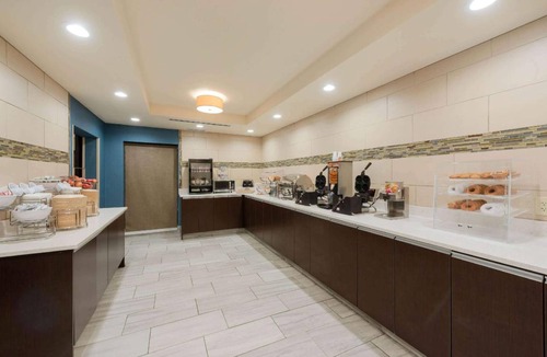 Grove City Hotel | 30 m² Hotel ∙ 127 guests