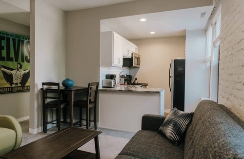 Chatham-Arch Apartment | 302 m² Apartment ∙ 5 bedrooms ∙ 20 guests