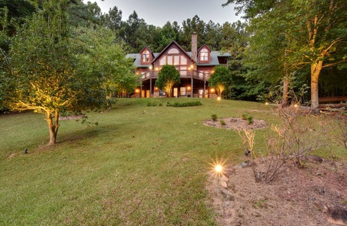 Ellijay House | 306 m² House ∙ 4 bedrooms ∙ 16 guests