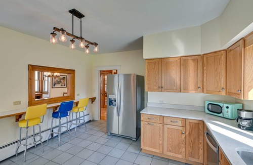 Pittsfield House | 306 m² House ∙ 5 bedrooms ∙ 9 guests