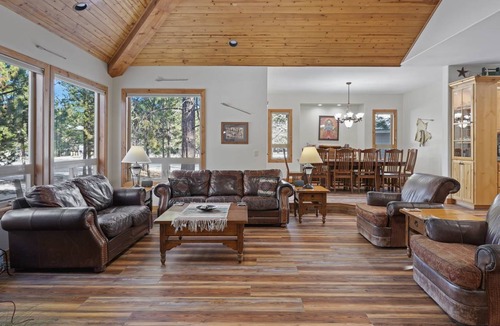 Sunriver House | 325 m² House ∙ 5 bedrooms ∙ 14 guests