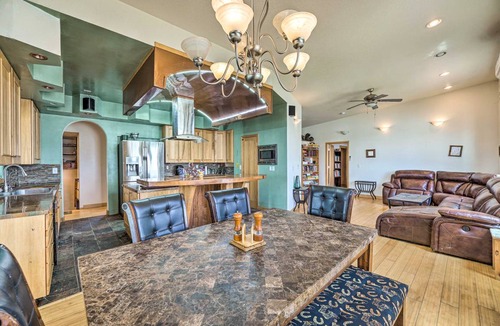Wheatland House | 334 m² House ∙ 4 bedrooms ∙ 10 guests