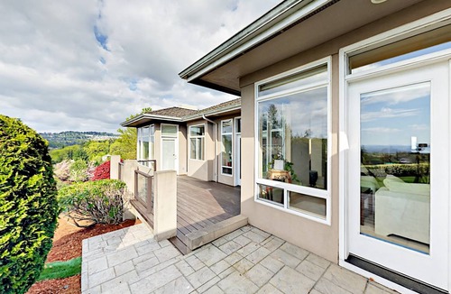 Newcastle House | 342 m² House ∙ 5 bedrooms ∙ 10 guests