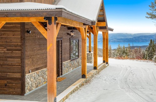 Somers House | 353 m² House ∙ 4 bedrooms ∙ 10 guests