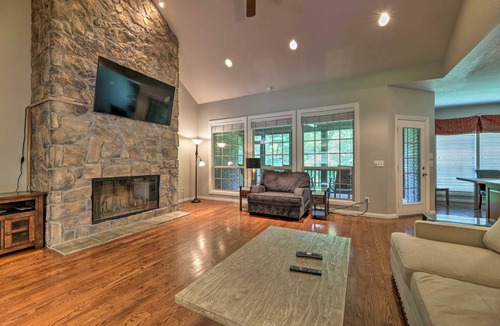 Bentonville House | 357 m² House ∙ 4 bedrooms ∙ 11 guests