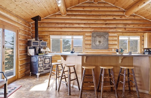 Red Lodge House | 360 views town and ski hill, Hot Tub -Spruce Lodge
